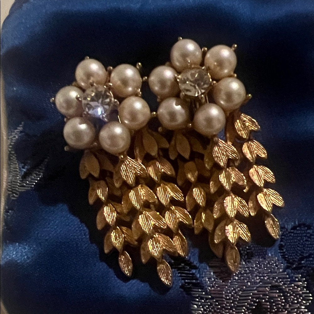 Sarah Coventry Pearl Cluster Earrings with Gold Leaf Dangles